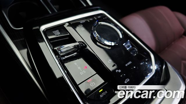 BMW 7-Series 740i xDrive M Sport