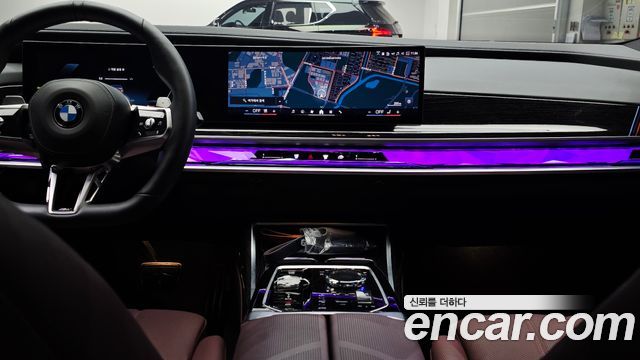 BMW 7-Series 740i xDrive M Sport