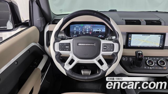 Land Rover Defender 90 D250 SE