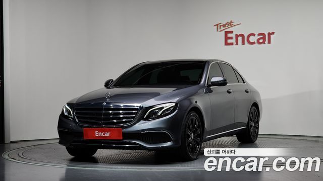 Mercedes-Benz E-Class E400 4MATIC Exclusive