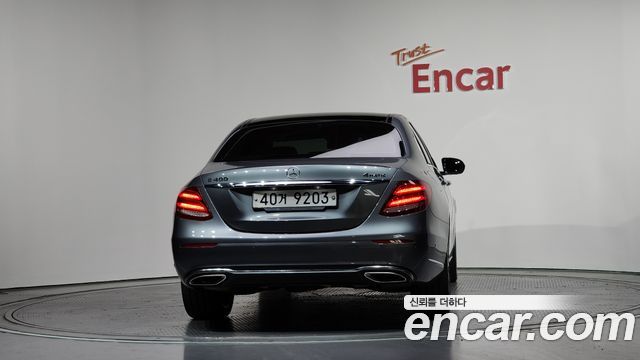 Mercedes-Benz E-Class E400 4MATIC Exclusive