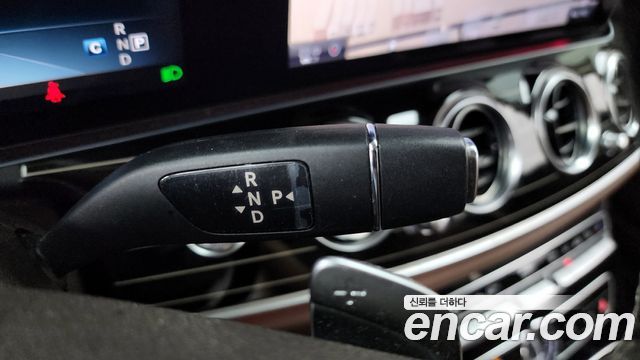 Mercedes-Benz E-Class E400 4MATIC Exclusive