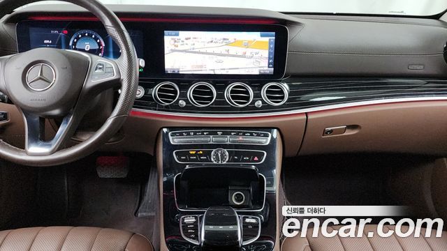 Mercedes-Benz E-Class E400 4MATIC Exclusive