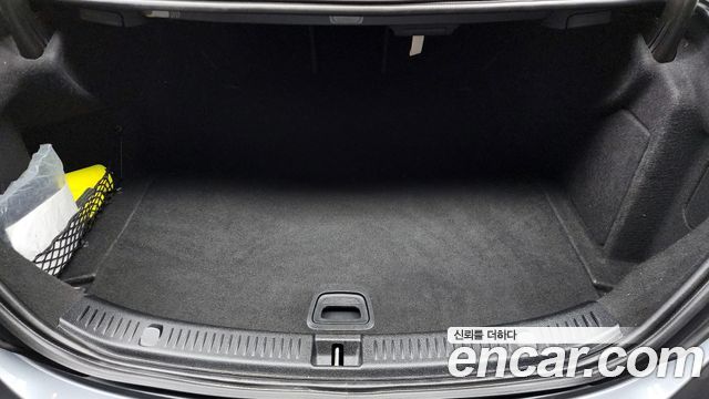 Mercedes-Benz E-Class E400 4MATIC Exclusive