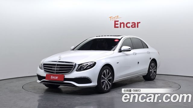 Mercedes-Benz E-Class E300e 4MATIC Exclusive