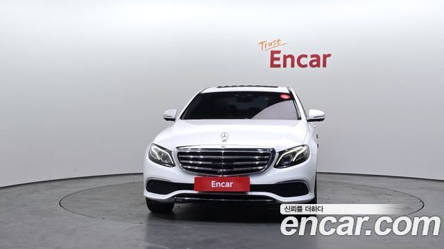 Mercedes-Benz E-Class E300e 4MATIC Exclusive