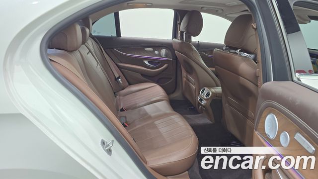 Mercedes-Benz E-Class E300e 4MATIC Exclusive