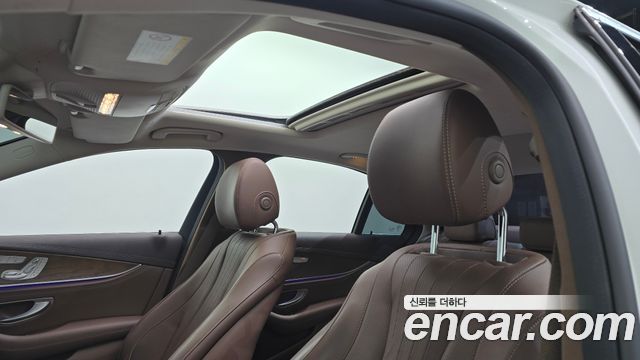 Mercedes-Benz E-Class E300e 4MATIC Exclusive