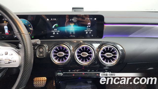 Mercedes-Benz CLA-Class CLA250 4MATIC