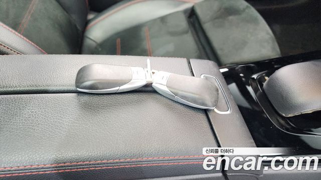 Mercedes-Benz CLA-Class CLA250 4MATIC