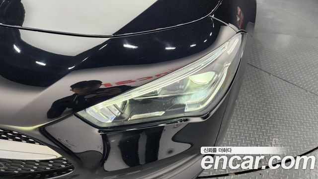 Mercedes-Benz CLA-Class CLA250 4MATIC