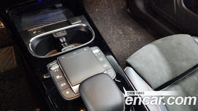 Mercedes-Benz CLA-Class CLA250 4MATIC