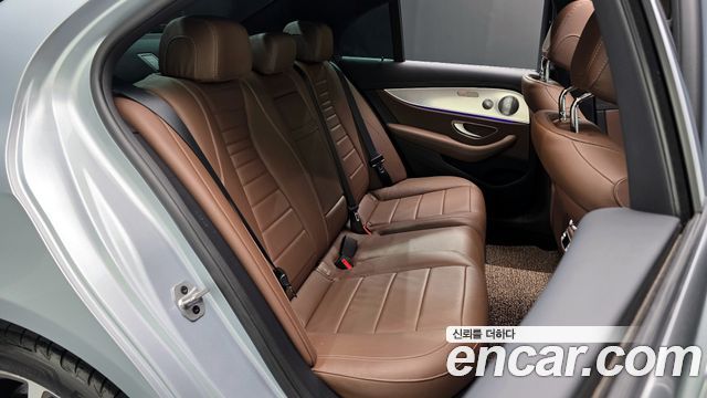Mercedes-Benz E-Class E350 4MATIC Avantgarde