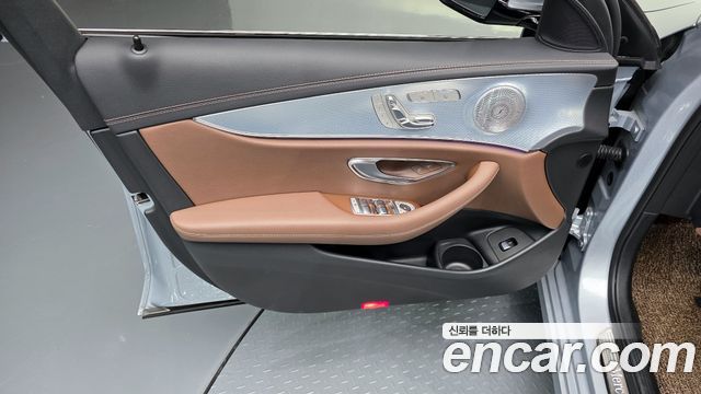 Mercedes-Benz E-Class E350 4MATIC Avantgarde