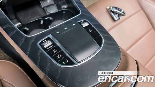 Mercedes-Benz E-Class E350 4MATIC Avantgarde