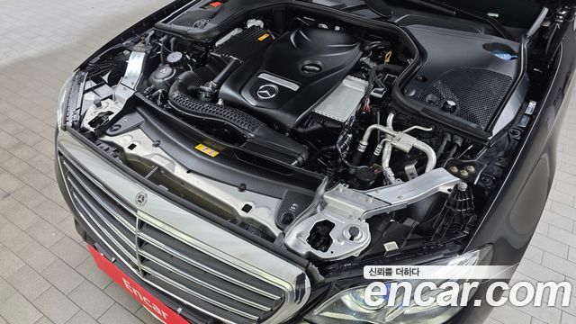 Mercedes-Benz E-Class E300 Exclusive