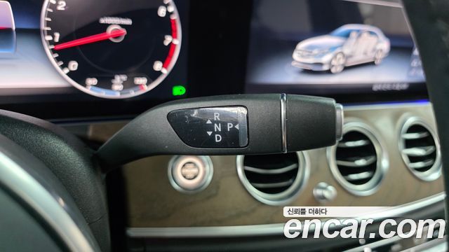 Mercedes-Benz E-Class E300 Exclusive