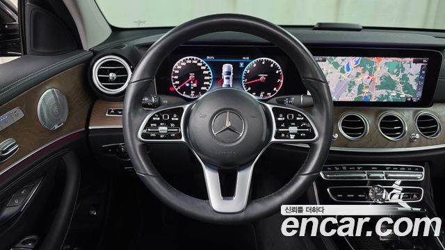 Mercedes-Benz E-Class E300 Exclusive