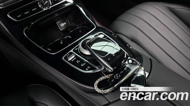 Mercedes-Benz E-Class E300 Exclusive