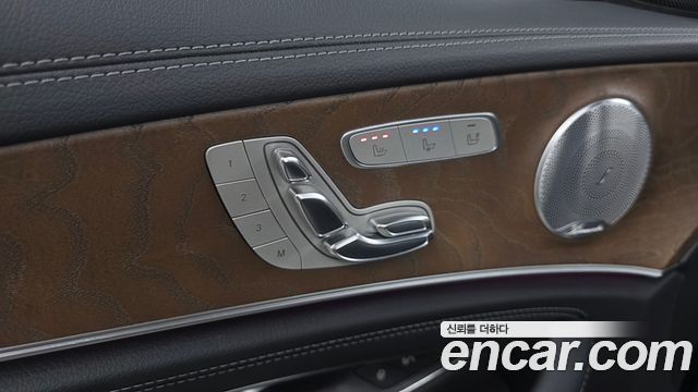 Mercedes-Benz E-Class E300 Exclusive