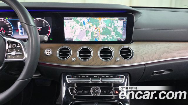 Mercedes-Benz E-Class E300 Exclusive