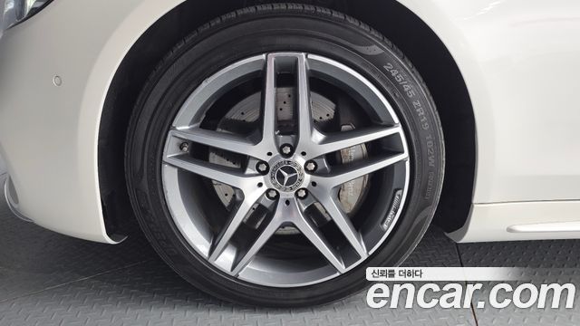Mercedes-Benz S-Class S560L 4MATIC