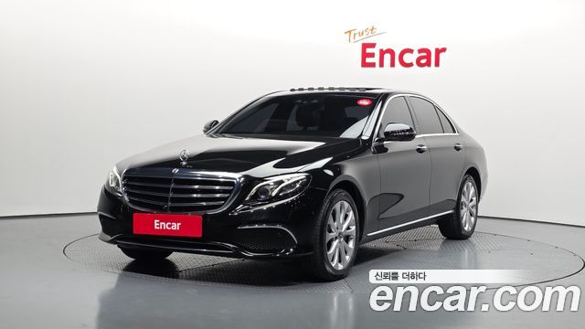 Mercedes-Benz E-Class E300 4MATIC Exclusive