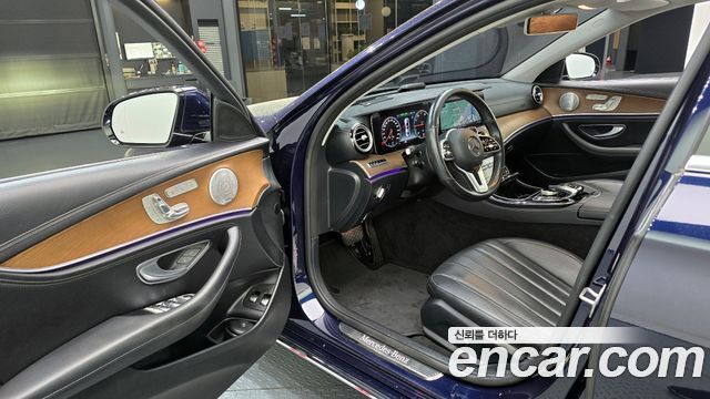 Mercedes-Benz E-Class E300e 4MATIC Exclusive