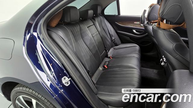 Mercedes-Benz E-Class E300e 4MATIC Exclusive