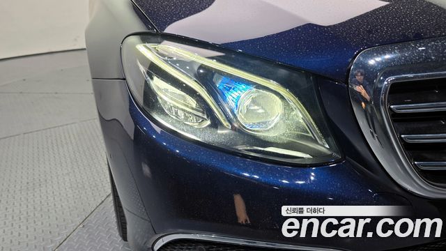 Mercedes-Benz E-Class E300e 4MATIC Exclusive