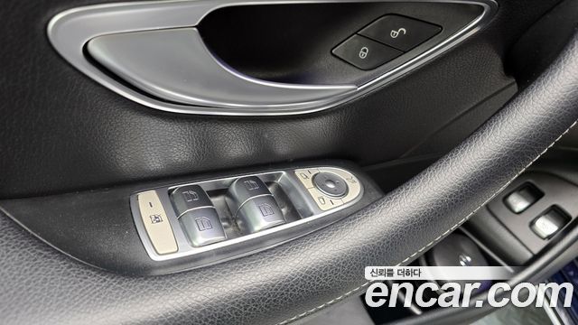 Mercedes-Benz E-Class E300e 4MATIC Exclusive