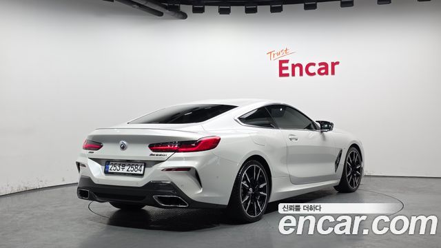 BMW 8-Series M850i xDrive Coupe