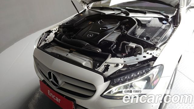 Mercedes-Benz C-Class C200