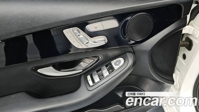 Mercedes-Benz C-Class C200