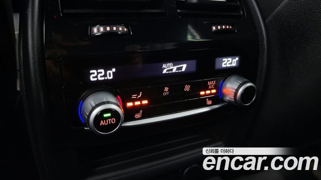 BMW 5-Series 530i M Sport Package Plus