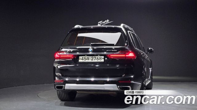 BMW X7 xDrive 30d Design Pure Excellent 6-Seater