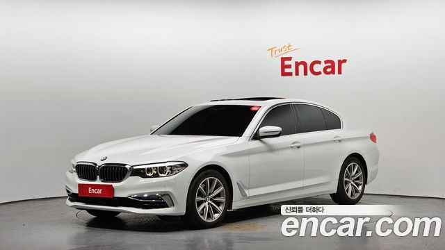 BMW 5-Series 520i Luxury