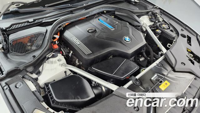 BMW 5-Series 530e M Sport