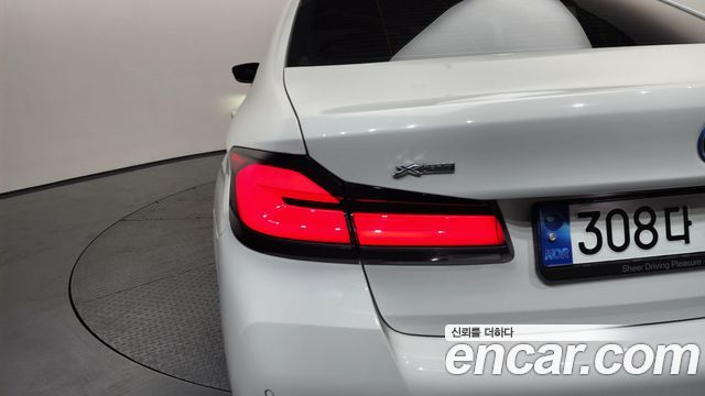 BMW 5-Series 530e M Sport
