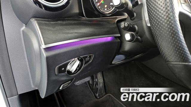 Mercedes-Benz E-Class E200 Avantgarde