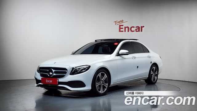 Mercedes-Benz E-Class E300 4MATIC Avnatgarde