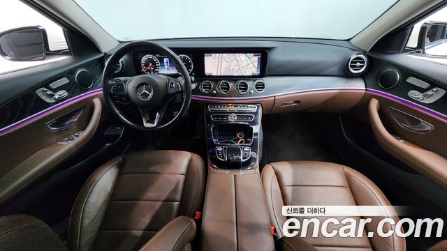 Mercedes-Benz E-Class E300 4MATIC Avnatgarde