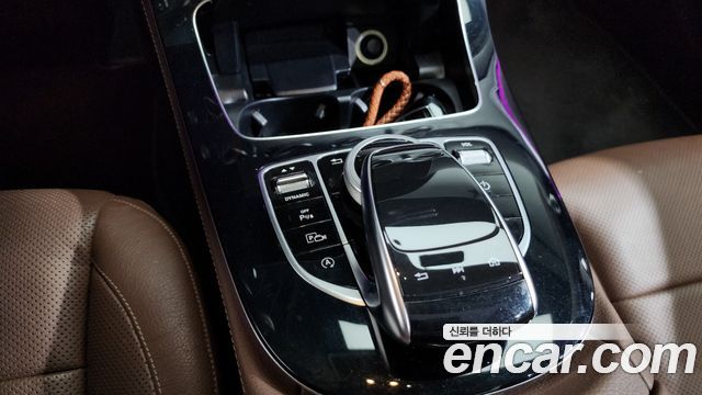 Mercedes-Benz E-Class E300 4MATIC Avnatgarde