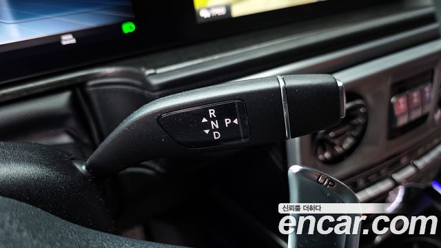 Mercedes-Benz G-Class AMG G63 Manufaktur