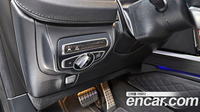 Mercedes-Benz G-Class AMG G63 Manufaktur