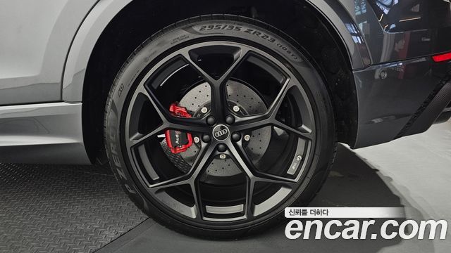 Audi RSQ8 4.0 TFSI Quattro Performance