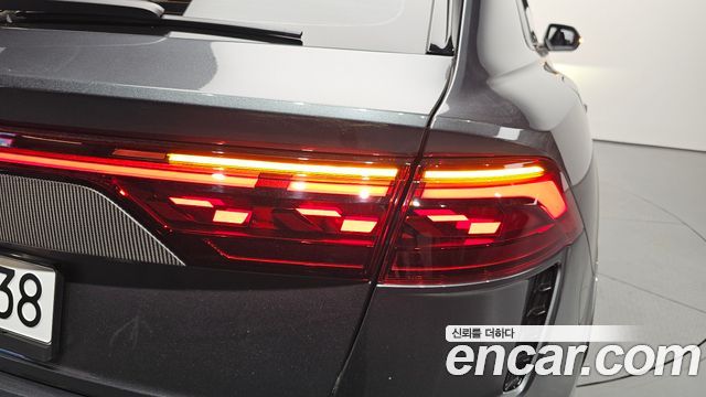 Audi RSQ8 4.0 TFSI Quattro Performance