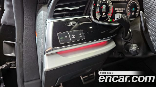Audi Q8 55 TFSI Quattro Premium