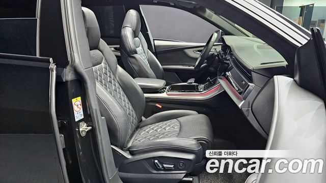 Audi Q8 55 TFSI Quattro Premium