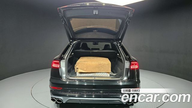 Audi Q8 55 TFSI Quattro Premium